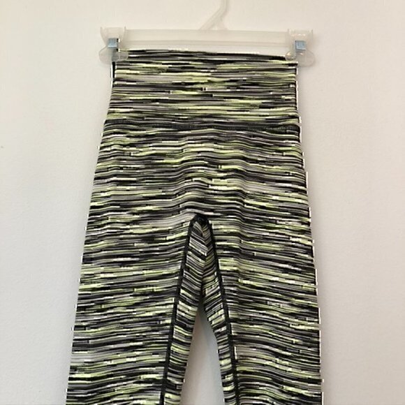 AERIE AMERICAN EAGLE 7/8 Legging Chill Play Move Lime Green Gray High Waisted XS - Picture 4 of 12